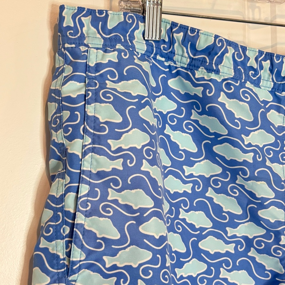 Vineyard Vines Blue Fish Drawstring Swim Trunks M - Picture 2 of 7
